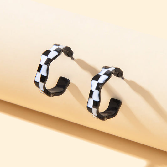 Unique 90s Vintage C Shaped Grid Black White Checkerboard Huggie Hoop Earrings-0